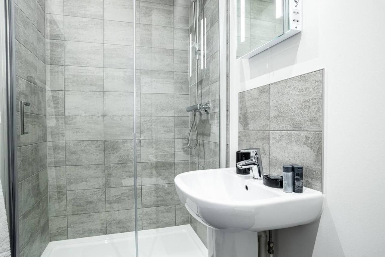 Bayard Apartments 2 Bedroom City Centre Apartment Peterborough Esterno foto